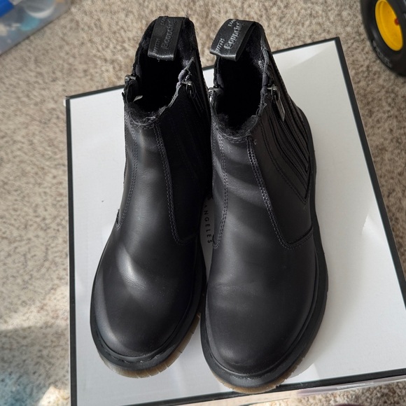 Doc Martens Alyson Wintergrip Chelsea Boots - Picture 4 of 4